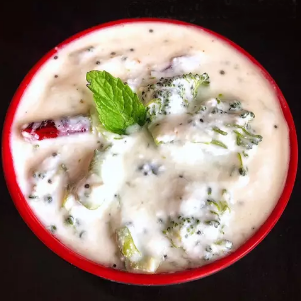 Мятная райта с брокколи