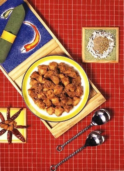 Алу Корма (картофельное карри с миндалем)